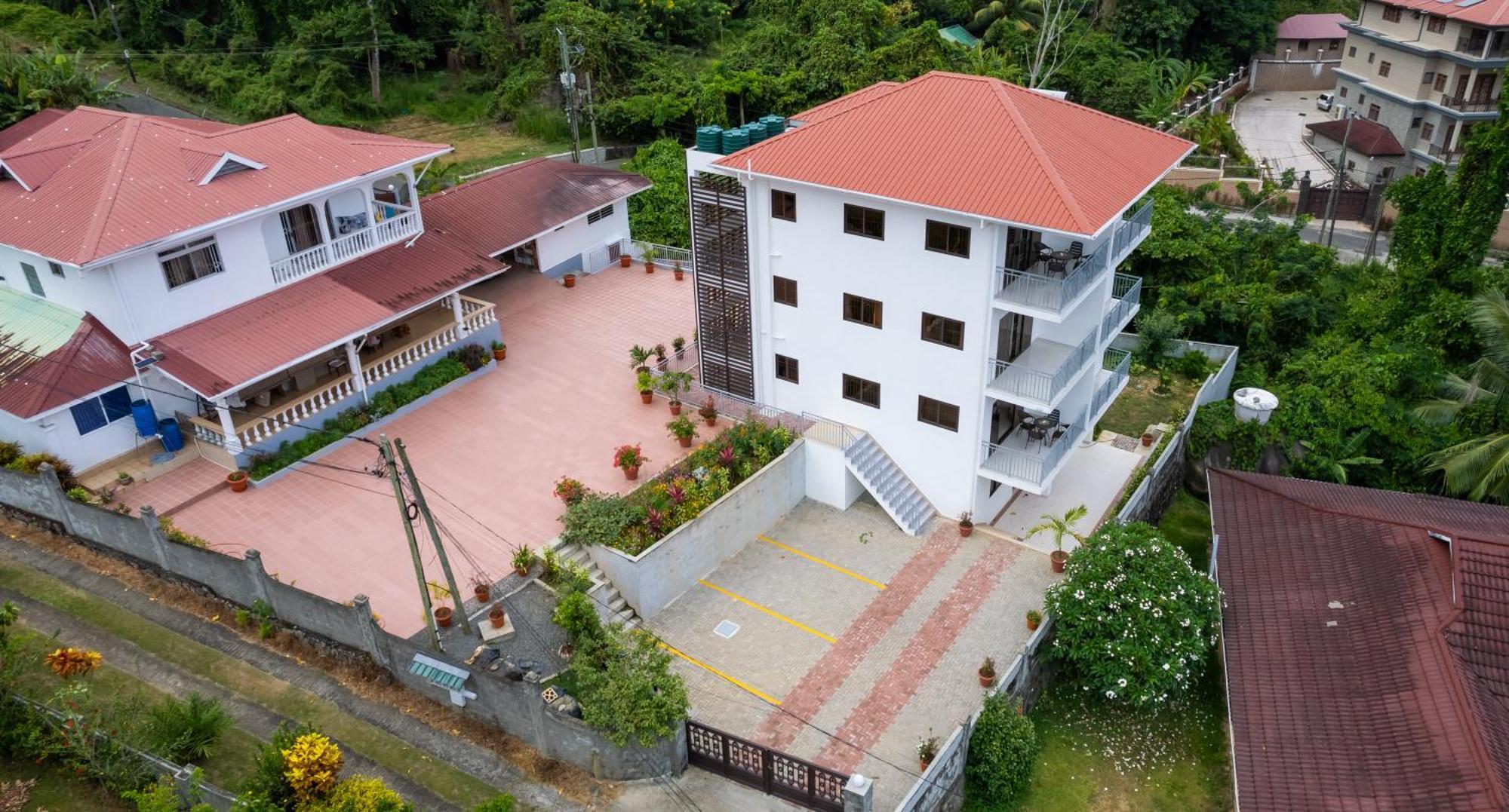 Sun And Sea Self Catering Apartment Beau Vallon (Mahe)